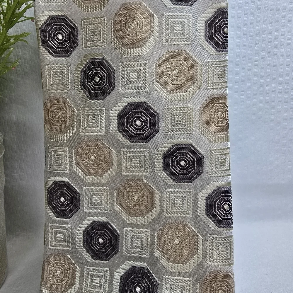 Stacy Adams Signature Gold Hexagonal Pattern Tie in Gray and Tan EUC